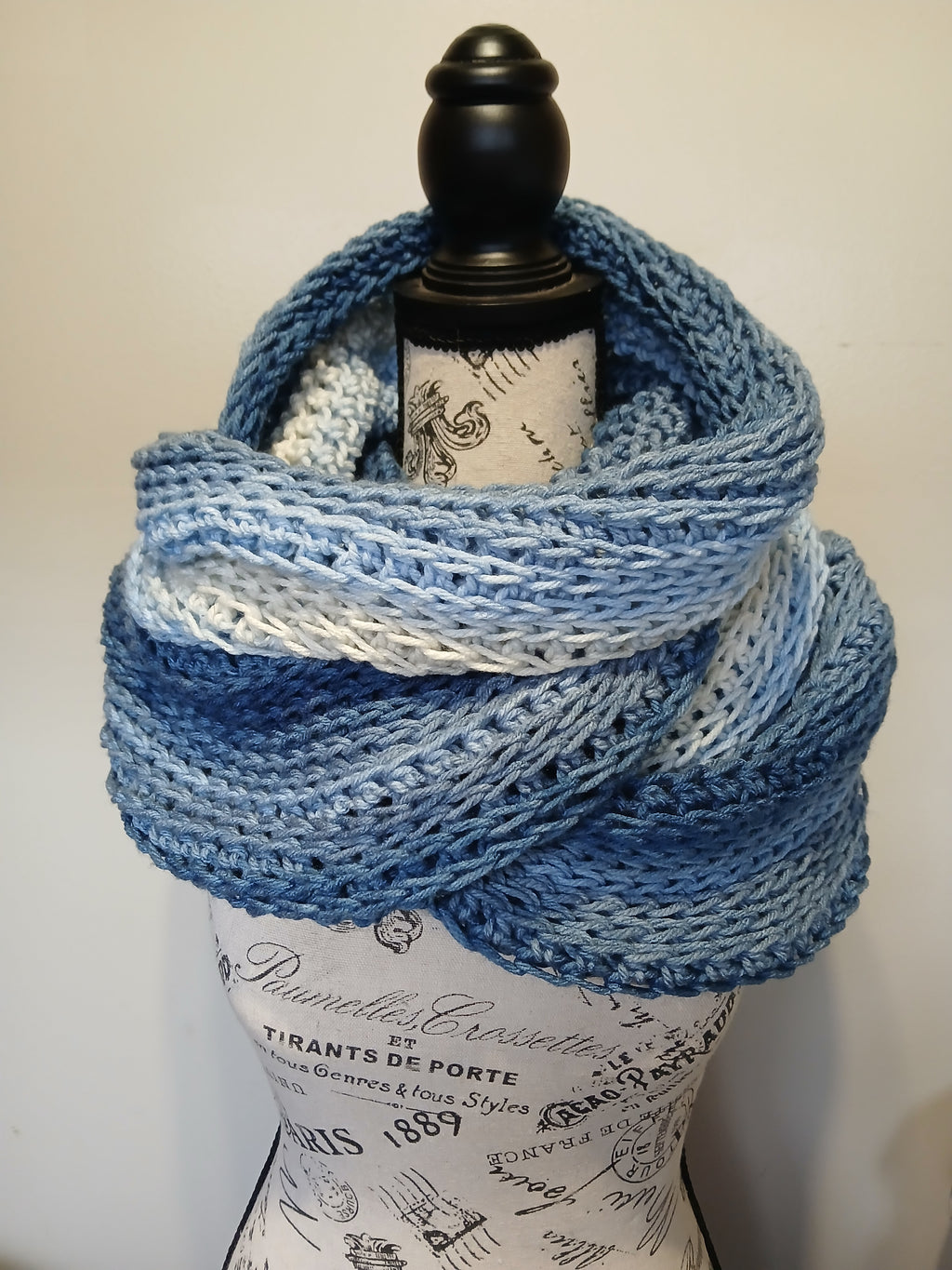 Chain Infinity Cowl