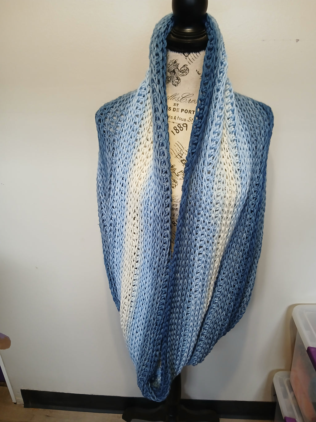 Chain Infinity Cowl