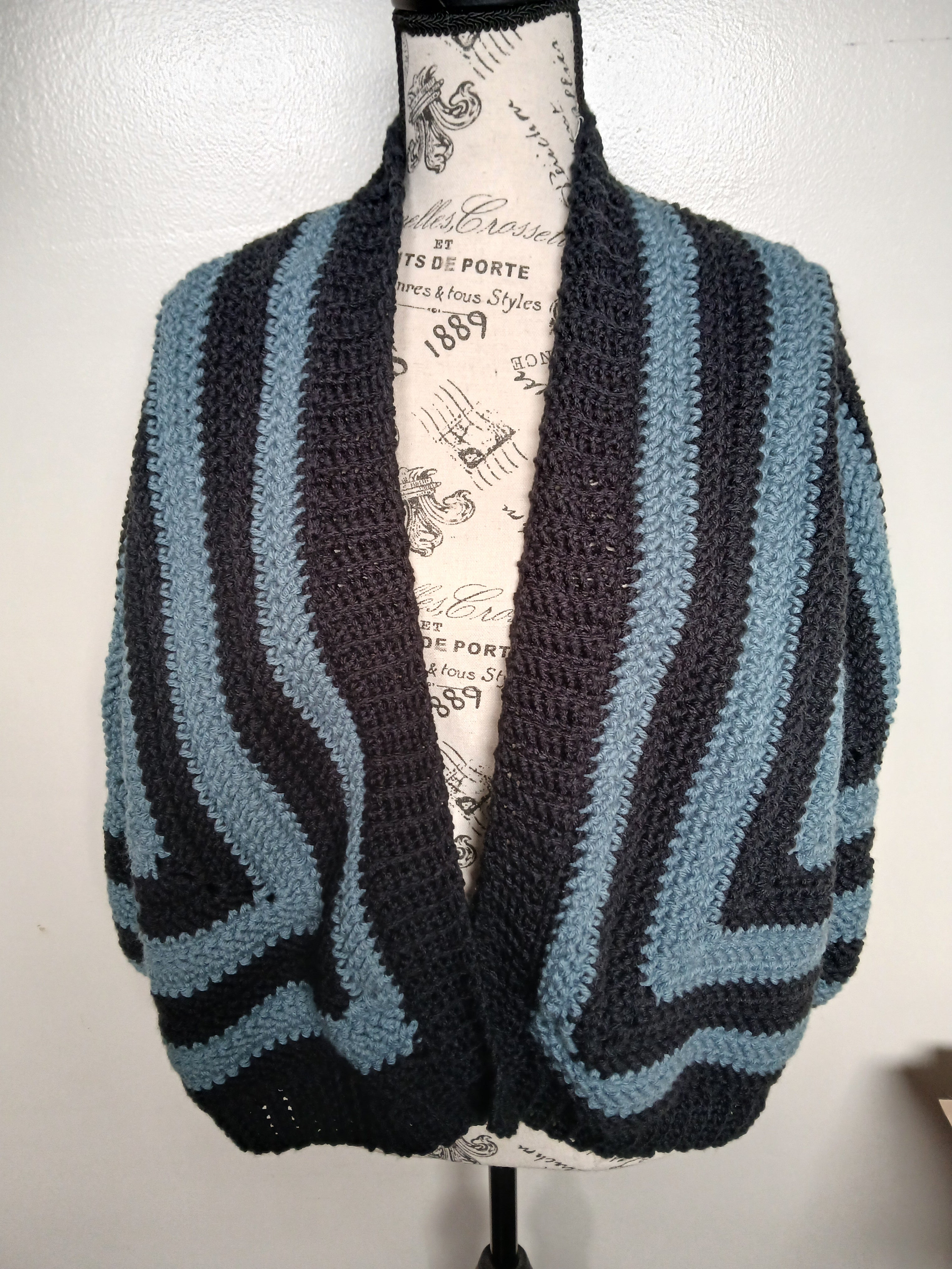 Herringbone Hexagon Cardigan