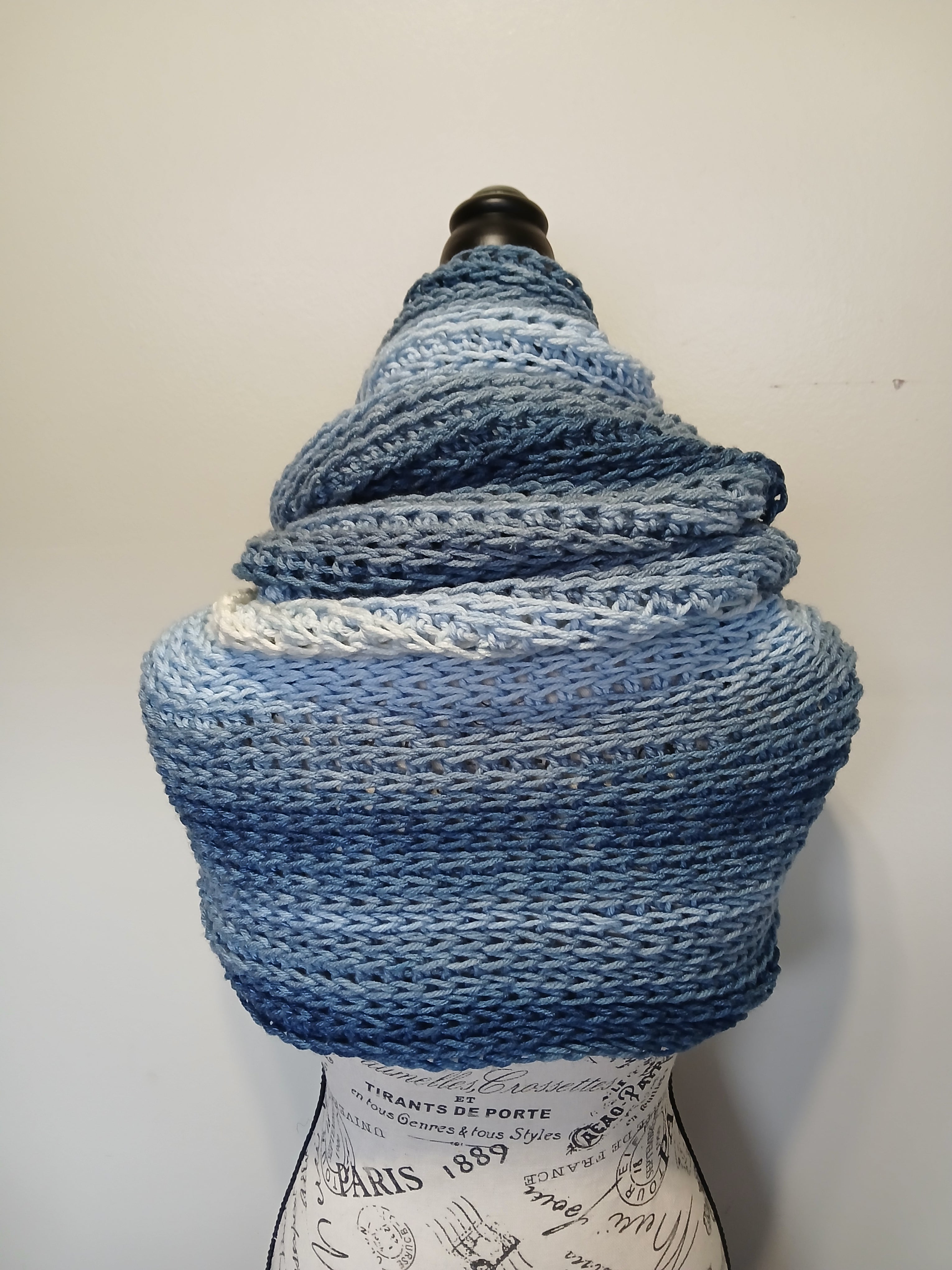 Chain Infinity Cowl